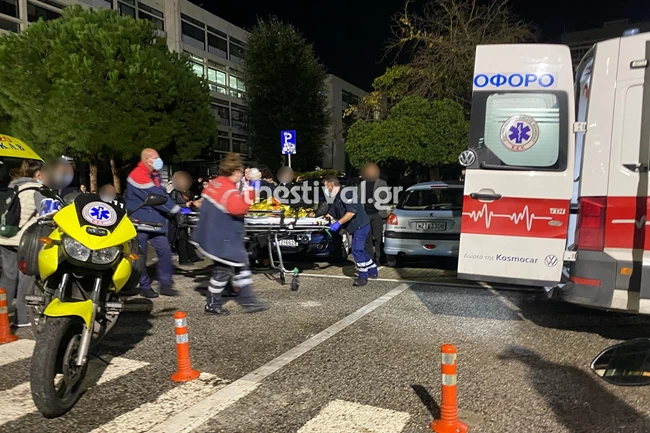 ΑΠΘ: Μαχαίρωσαν νεαρό μπροστά σε έντρομους φοιτητές στο πάρκο της Φιλοσοφικής Σχολής