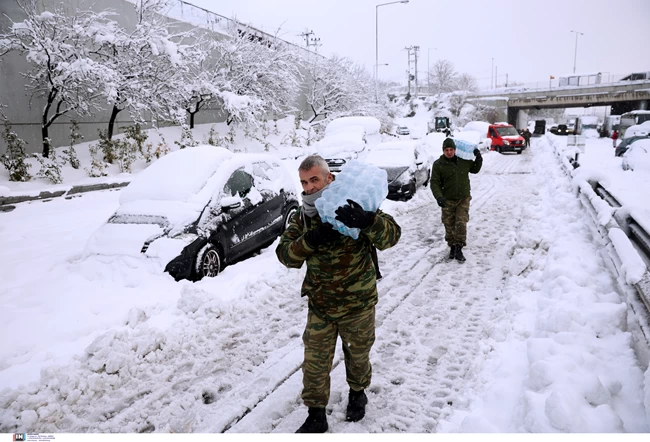 Πώς η "Ελπίδα" έγινε "Μήδεια": Βούλιαξε στο χιόνι ο κρατικός μηχανισμός - Ερχονται καμπάνες για το φιάσκο στην Αττική Οδό