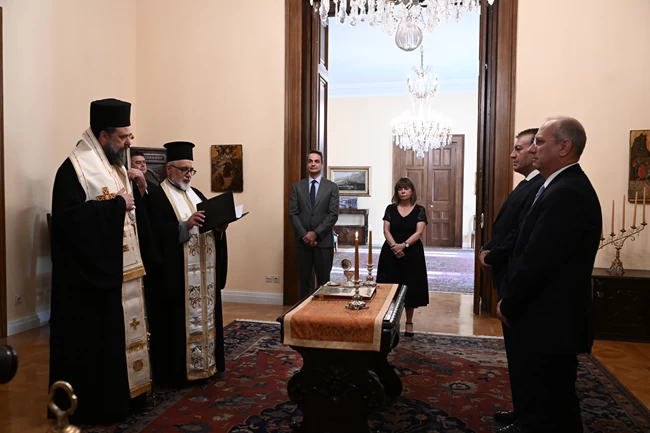 ΒΡΟΥΤΣΗΣ ΟΙΚΟΝΟΜΟΥ