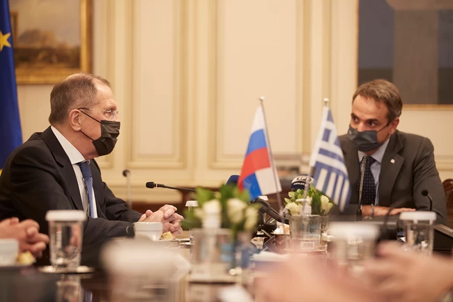Σε προληπτική καραντίνα ο Λαβρόφ μία μέρα μετά τη συνάντηση με Μητσοτάκη και Δένδια - Ήρθε σε επαφή με κρούσμα