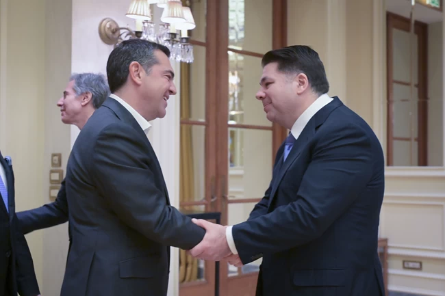 ΤΣΙΠΡΑΣ ΜΠΛΙΝΚΕΝ