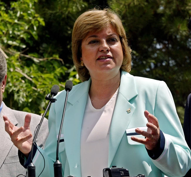 "Βόμβα" στην Τουρκία: Σενάρια για αντικατάσταση Τσαβούσογλου από την Τανσού Τσιλέρ - Ήταν πρωθυπουργός στην κρίση στα Ίμια