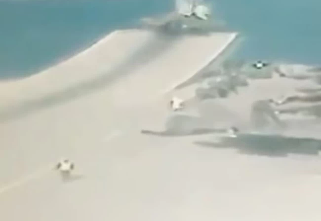 "Πώς φούνταρα ένα F-35 στη Μεσόγειο" - Το απίστευτο ατύχημα πιλότου της RAF που έπεσε από... αεροπλανοφόρο
