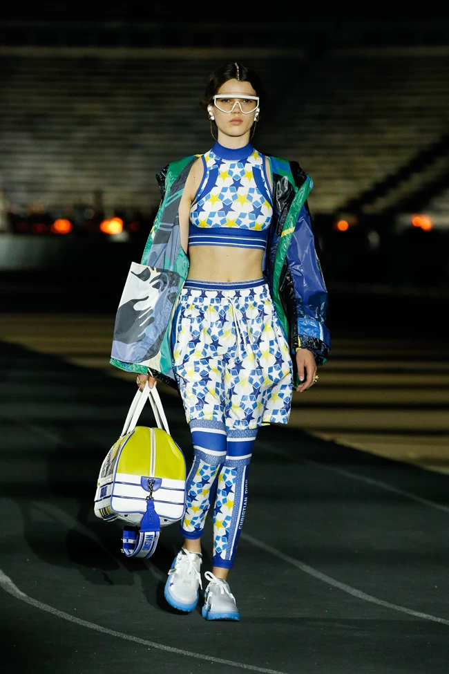 DIOR