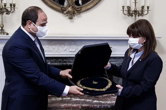 αλ σίσι σακελαροπούλου