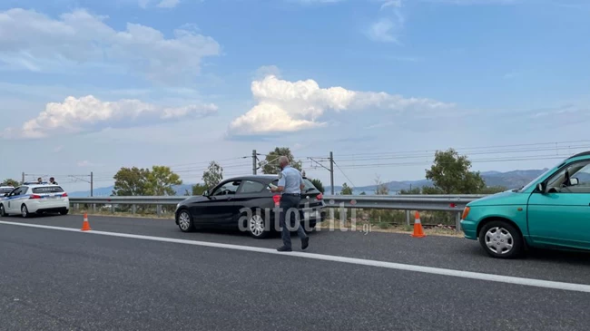 Τσουχτερά πρόστιμα της Τροχαίας στους "εξυπνάκηδες" που κινούνταν στη ΛΕΑ - Ξήλωσαν και πινακίδες
