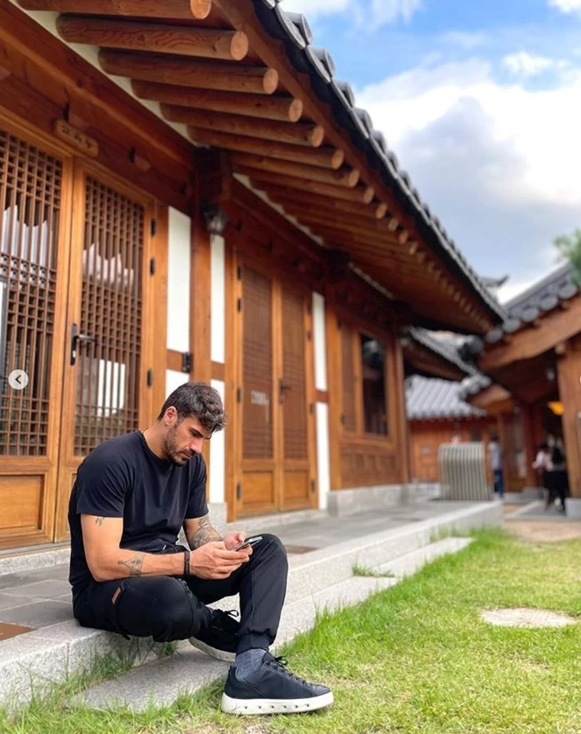 ΑΚΗΣ ΠΕΤΡΕΤΖΙΚΗΣ