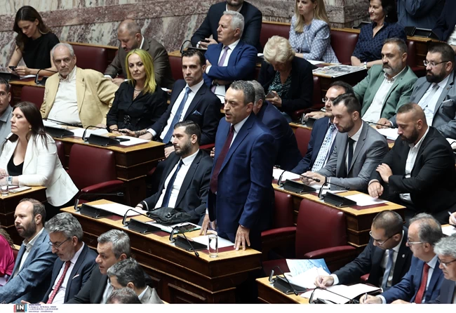 Εξαλλοι οι Σπαρτιάτες με τον Βελόπουλο: "Τρέφει χίμαιρες για δήθεν ηγετικό ρόλο στον πατριωτικό χώρο"- Γιατί του επιτίθενται