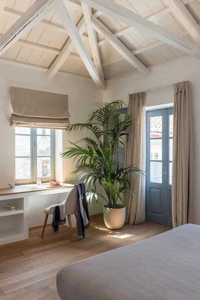 Μια υποδειγματική ανακαίνιση στην Ύδρα - Ένα ιδιαίτερο συγκρότημα διαμερισμάτων μόλις 100μ. από το λιμάνι