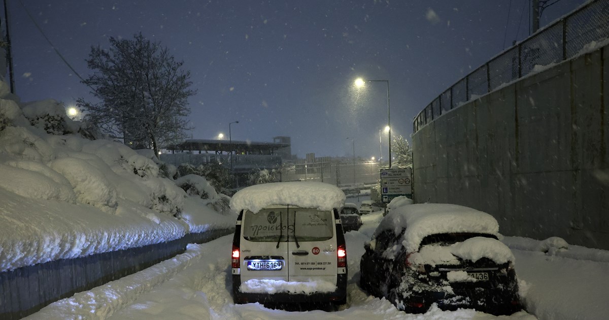 ΤΡΑΙΝΟΣΕ: Πώς θα αποζημιωθούν οι επιβάτες που ταλαιπωρήθηκαν από την κακοκαιρία - Οι τρεις εναλλακτικές