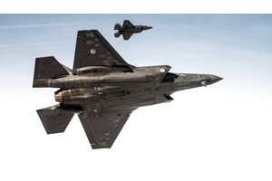 Επίδειξη δύναμης από τον Πούτιν: Κατεβάζει έξι πολεμικά πλοία στη Μεσόγειο - Πήραν "φωτιά" τα ραντάρ του ΝΑΤΟ