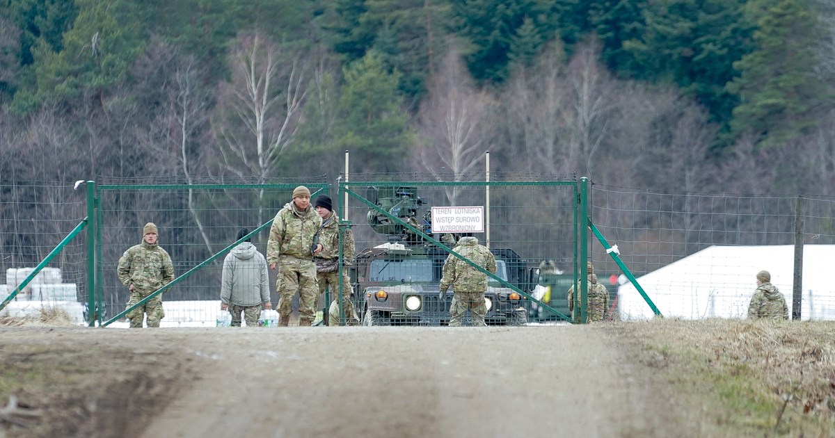 Ουκρανία: Ένας στρατιώτης νεκρός και 6 τραυματίες από βομβαρδισμούς