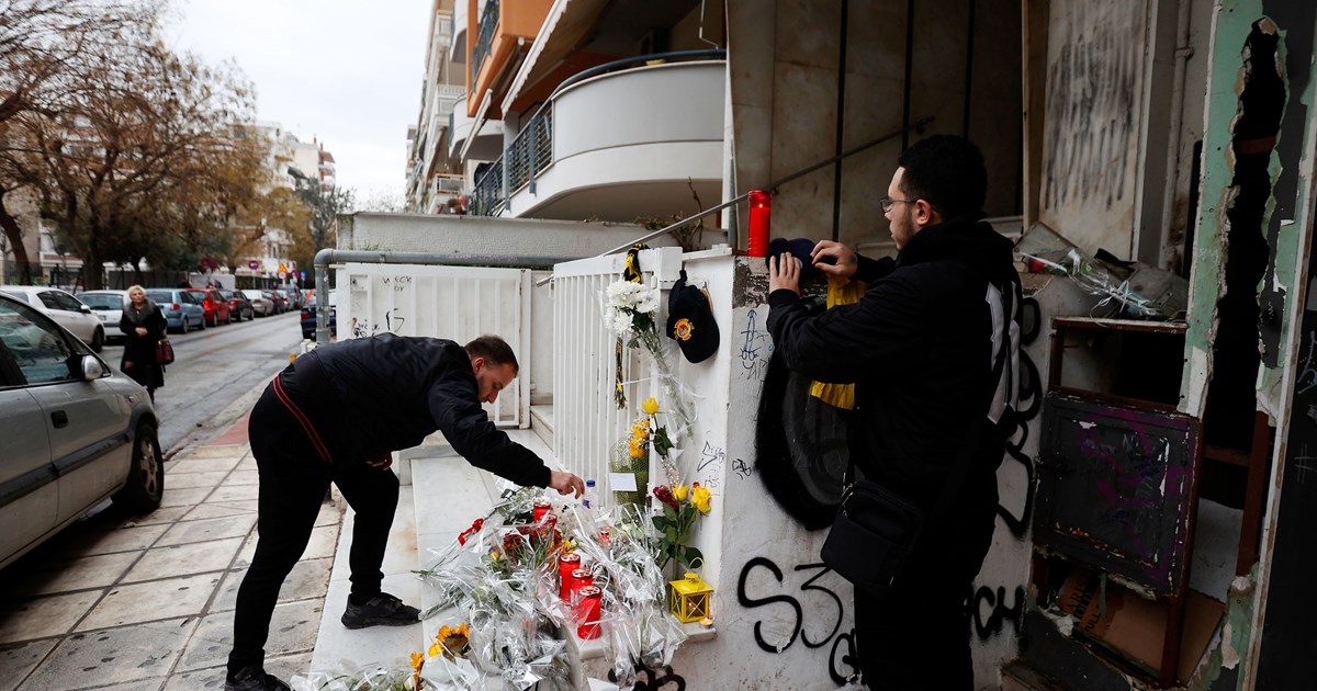 Δολοφονία Άλκη: Λουλούδια από διοίκηση και παίκτες της ΚΑΕ Άρης - Αποσύρεται η φανέλα με το "19"