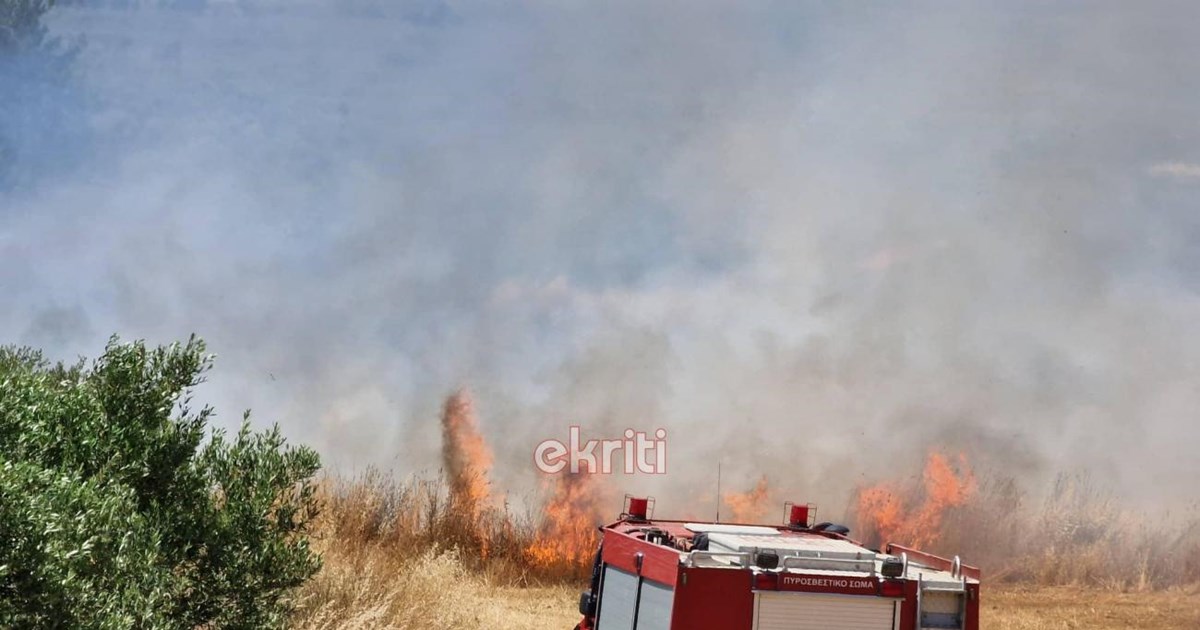 Φωτιά στο Ρέθυμνο: Έκτακτη ενημέρωση του Meteo - Ριπές ανέμου 80 Km δυσχεραίνουν τις υδροληψίες από τα εναέρια μέσα