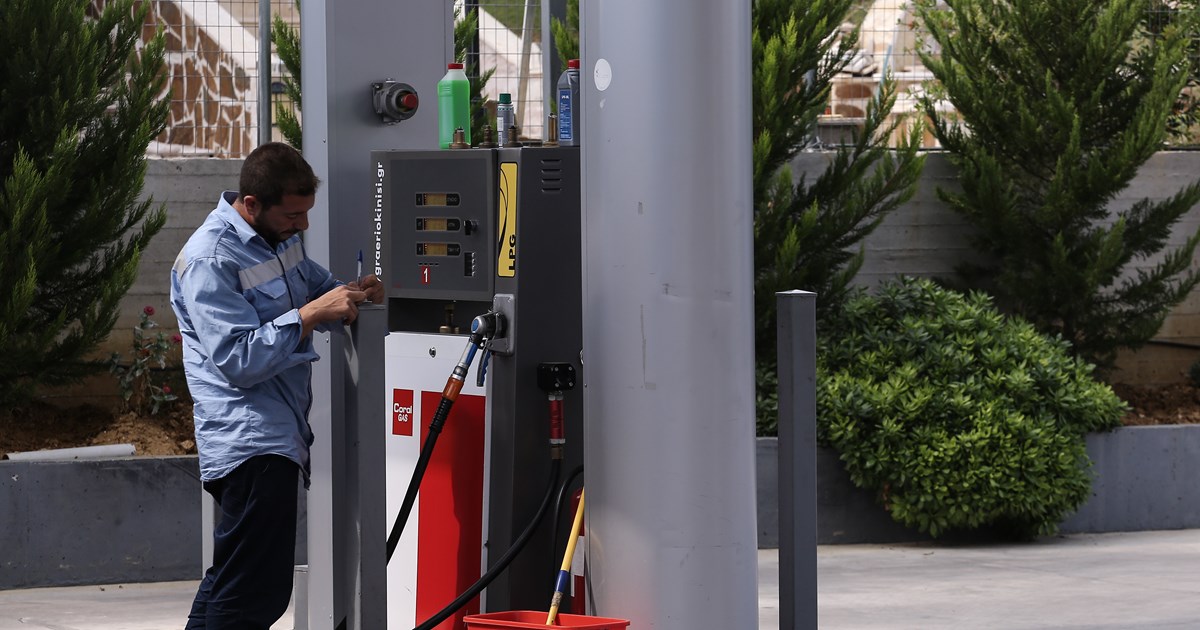 Σταϊκούρας: Κρατάμε εφόδια για το μέλλον - Θα βοηθάμε νοικοκυριά και επιχειρήσεις