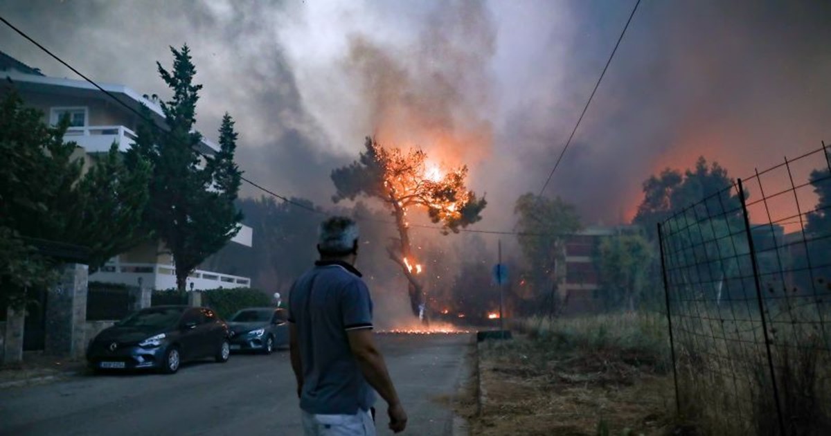 Συναγερμός στο Πεντάγωνο: Αναγκαστική προσγείωση ελικοπτέρου Απάτσι σε παραλία της Καρύστου