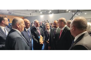 Ο Βαρουφάκης διαμαρτύρεται επειδή η ΝΔ θύμισε τις δηλώσεις του ότι δεν θα στηνόταν στην ουρά των ATM - εικόνα 3