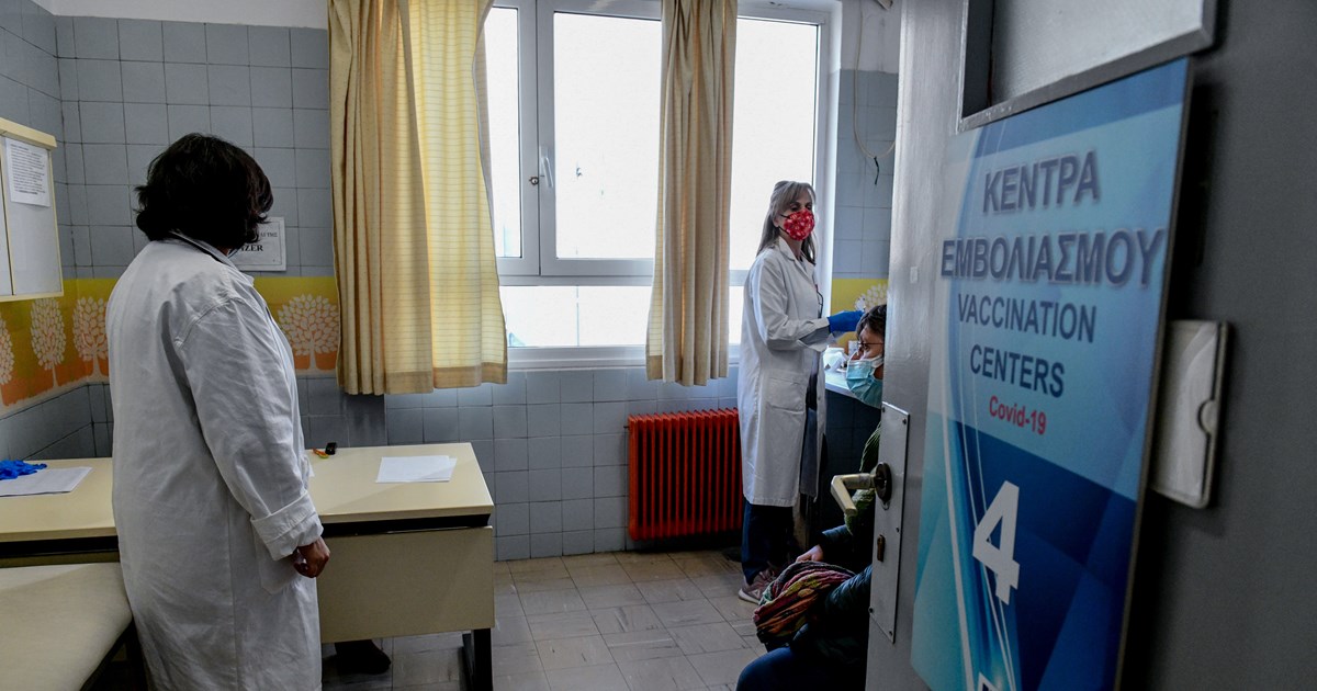 Τζανάκης: Ζούμε στον αστερισμό της Ομικρον 2 - 50% πιο μεταδοτική από την Όμικρον, το 70% των νέων κρουσμάτων