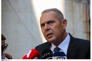 Καρφιά ΠΑΣΟΚ και ΣΥΡΙΖΑ για τις διαρροές του υπουργείου Άμυνας περί υβριδικών επιθέσεων σε Έβρο και Αιγαίο