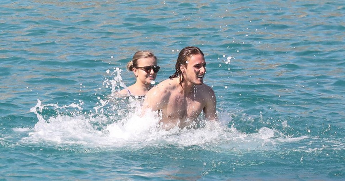 Stefanos Tsitsipas Dhlwse Poly Erwteymenos Pws Gnwristhke Me Thn A8lhtika Eidhseis