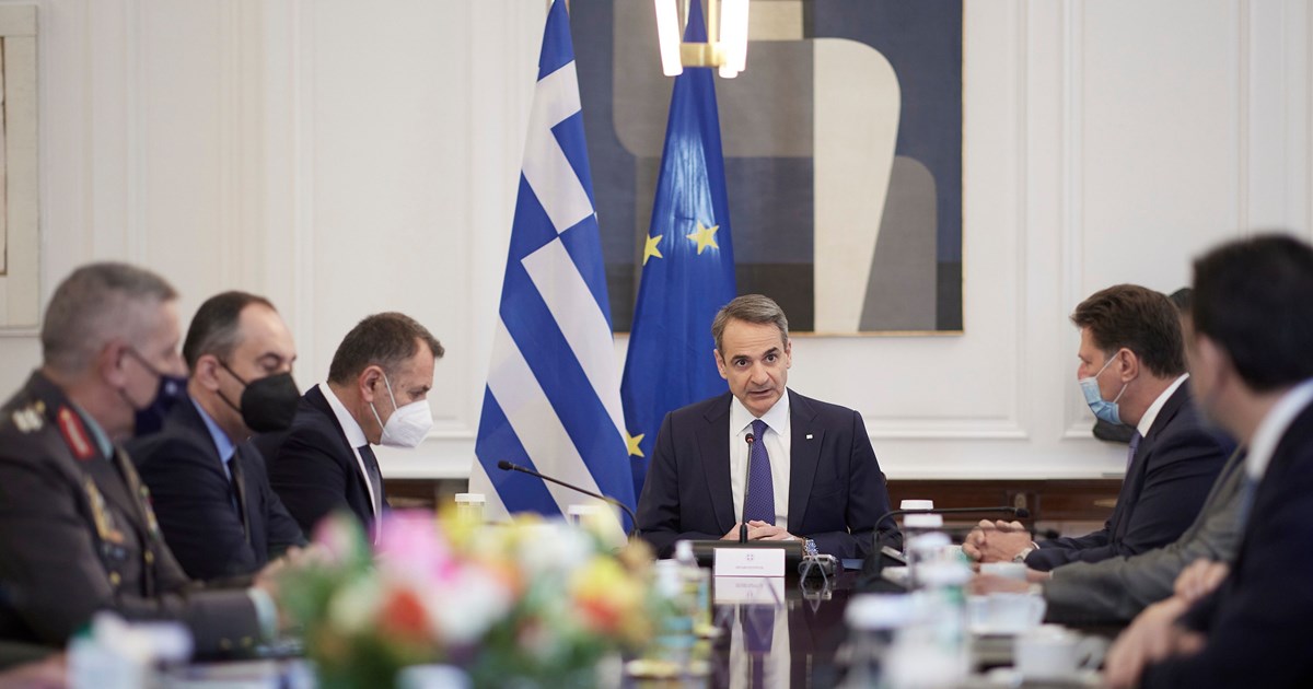 Guardian: Σχέδιο για την απομάκρυνση των Ελλήνων ομογενών της Μαριούπολης με πλοία του Πολεμικού Ναυτικού