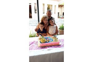 Ελευσίνα: Θανάσιμος τραυματισμός 28χρονου αξιωματικού- Εσκασε στα χέρια του ο πυροσβεστήρας