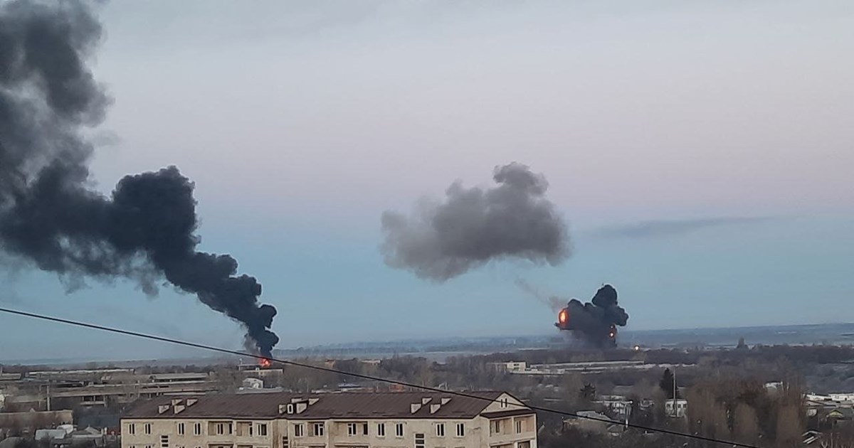 Επιστρέφει εκτάκτως Αθήνα ο Δένδιας λόγω των εξελίξεων στην Ουκρανία