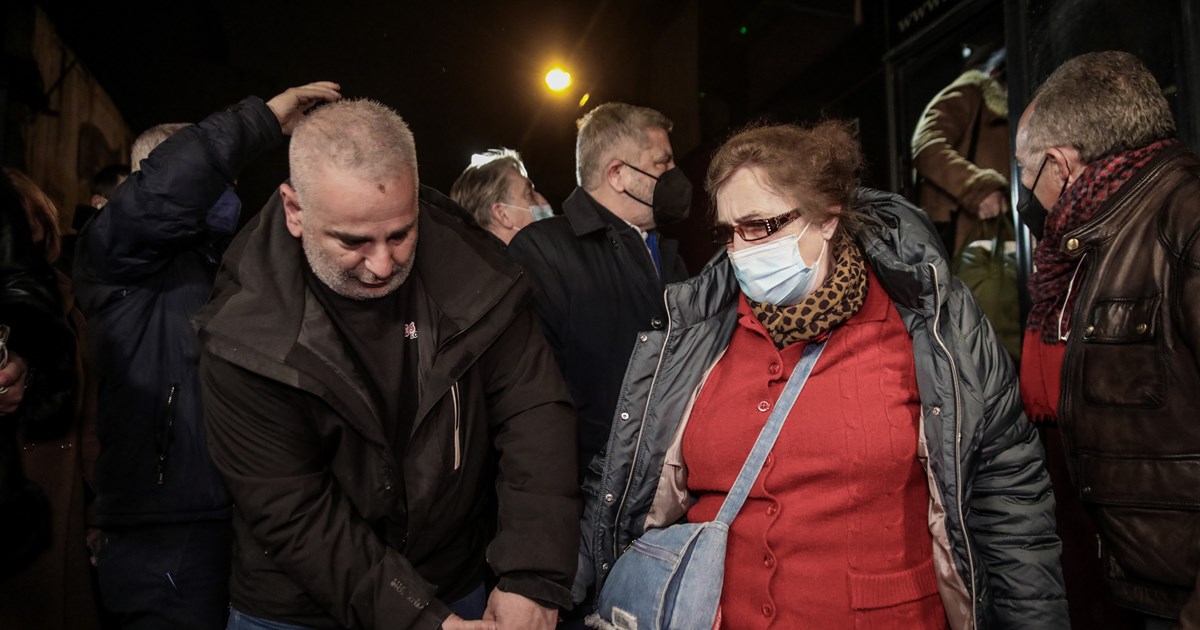 Φτάνουν στον Προμαχώνα Σερρών δακρυσμένοι οι Ουκρανοί πρόσφυγες - Ανοίγουν τα σπίτια τους οι Έλληνες [βίντεο]