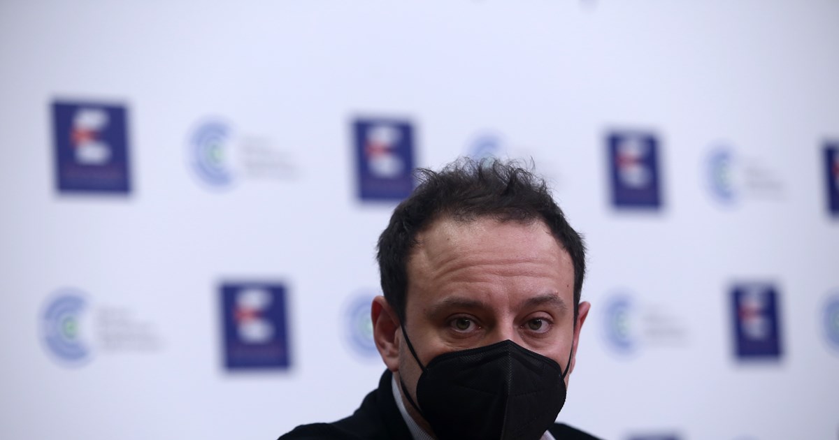 Βόλος: 45χρονος προσπάθησε να χτυπήσει τη σύζυγό του και απειλούσε ότι θα σκοτώσει τις κόρες του