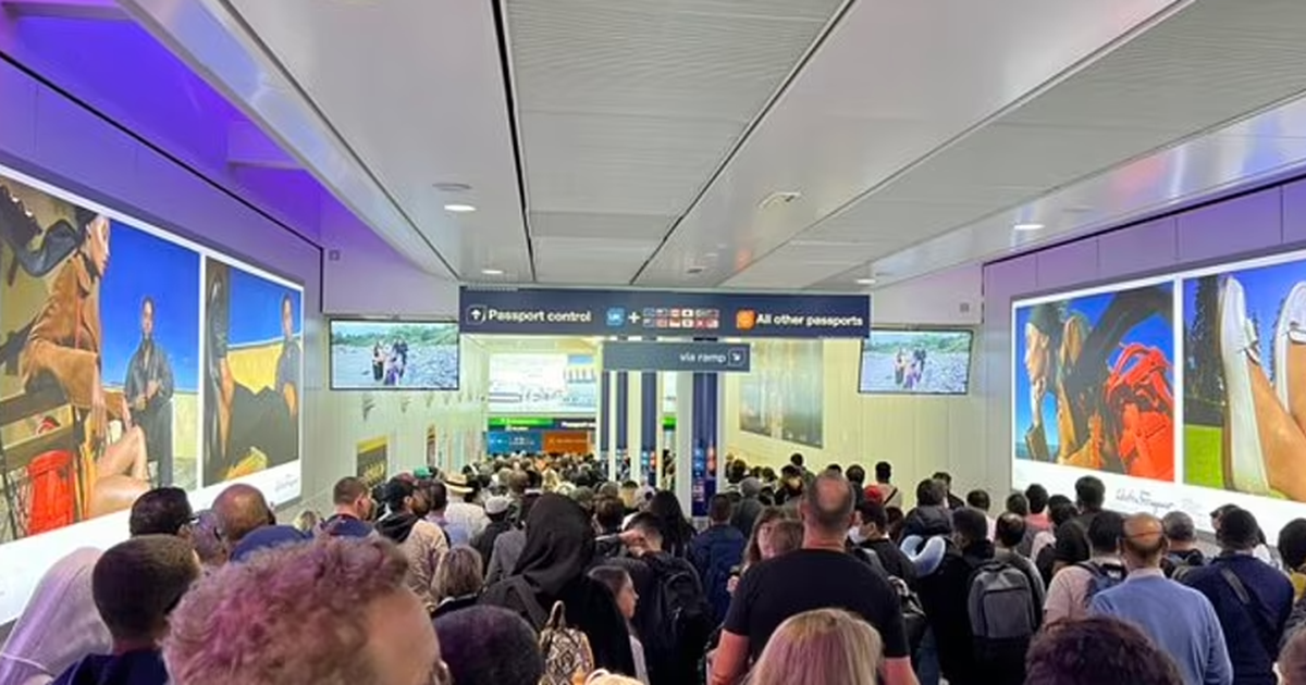 ΗΠΑ: Ο Τραμπ πίεσε τον αντιπρόεδρό του Μάικ Πενς να μην επικυρώσει τη νίκη Μπάιντεν - εικόνα 2