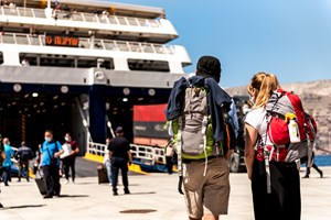 Ιταλία: Σε... Σέρλοκ Χολμ για τον εντοπισμό ανεμβολίαστων πολιτών άνω των 60, μετατρέπονται οι οικογενειακοί ιατροί - εικόνα 2