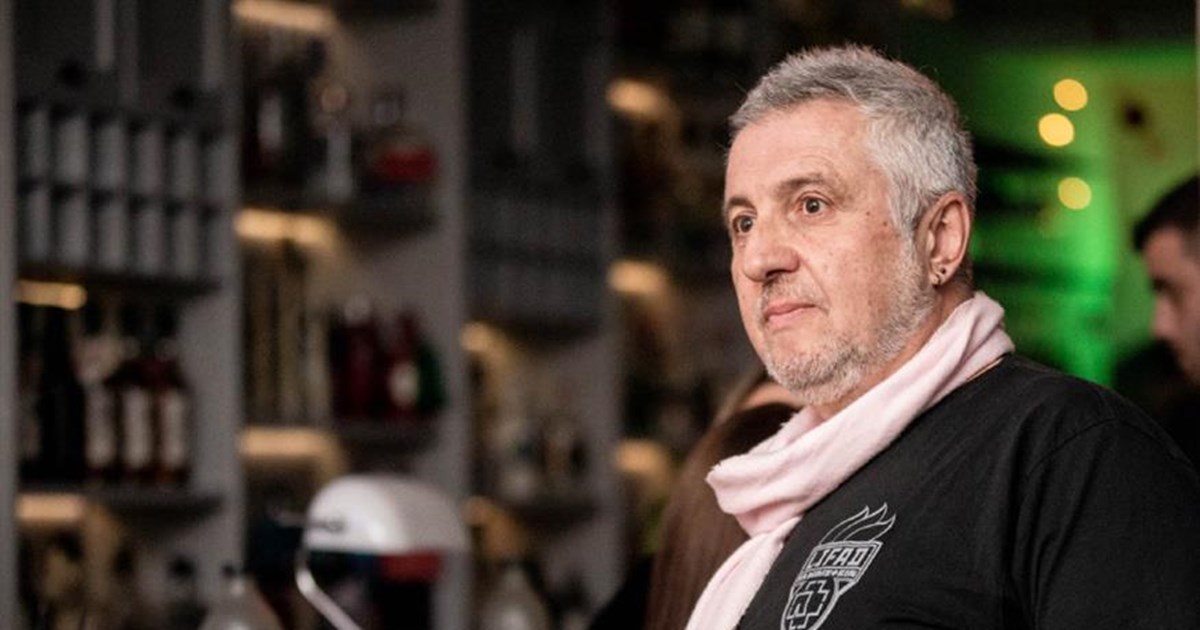 Στάθης Παναγιωτόπουλος: Κάνει βόλτα με τον σκύλο του στη Θεσσαλονίκη σαν να μην συμβαίνει τίποτα [εικόνες] - εικόνα 5