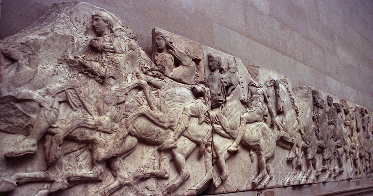 Αλβανία: Συνάντηση Δένδια με τον πρόεδρο του παραρτήματος της "Ομόνοιας" στη Χειμάρρα