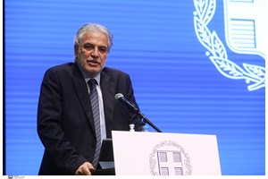 Θετική στον κορονοϊό η υπουργός Πολιτισμού Λίνα Μενδώνη