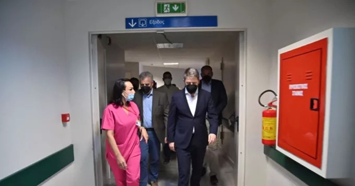 Στην Ικαρία ο Αλέξης Τσίπρας: Η κυβέρνηση απαξιώνει το ΕΣΥ - Να δοθούν κίνητρα για να έρθουν γιατροί