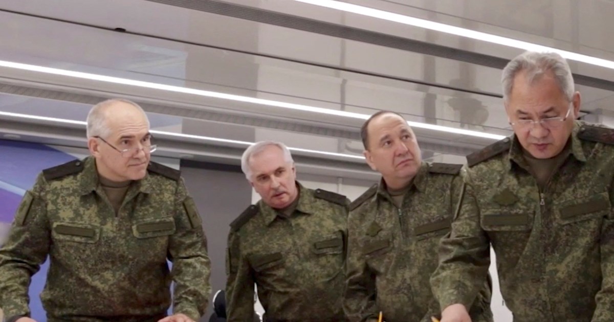 Επανεμφάνιση Σοϊγκού: Ο Ρώσος υπουργός Αμυνας επιθεώρησε στρατεύματα στην Ουκρανία
