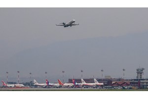 ΗΠΑ: Συνελήφθη ο σύζυγος της Νάνσι Πελόζι γιατί οδηγούσε μεθυσμένος - Κατηγορείται για δύο πλημμελήματα