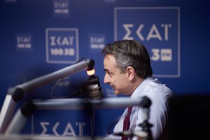 Κυβερνητικός εκπρόσωπoς: Η Ελλάδα παραμένει όρθια σ' ένα παγκόσμιο περιβάλλον όταν άλλες δυνάμεις λύγισαν
