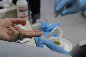 Έξυπνο βραχιολάκι μπορεί να ανιχνεύσει τον κορονοϊό πριν από τα συμπτώματα - Με αισθητήρα και τεχνητή νοημοσύνη - εικόνα 2