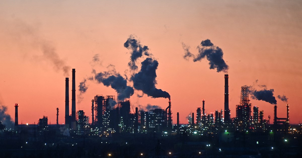 Γερμανία: Το SPD συζητά ενδεχόμενη διαγραφή του πρώην καγκελαρίου Γκέρχαρντ Σρέντερ - εικόνα 2