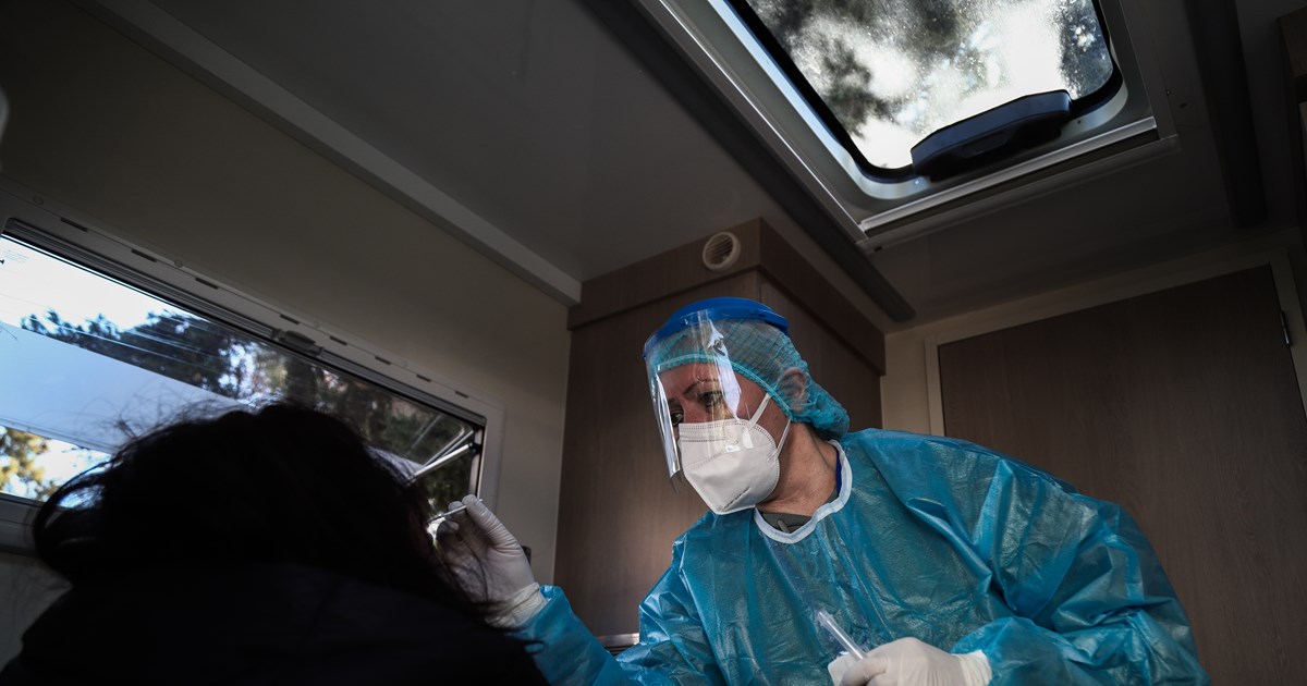 Self test: Από σήμερα η διάθεσή τους για μαθητές και εμβολιασμένους εκπαιδευτικούς