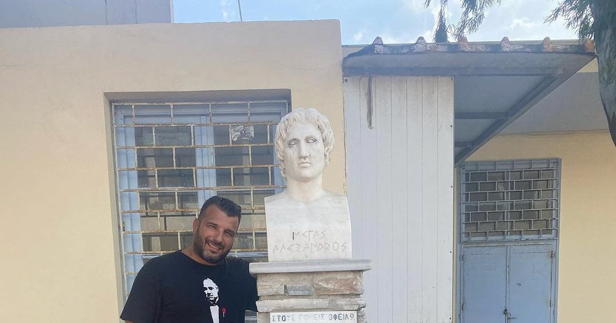 Δύο μήνες απαγωγή Κυπαρίσση: Δραματική έκκληση της μητέρας του - "Πείτε μας ότι ο Γιώργος είναι καλά"