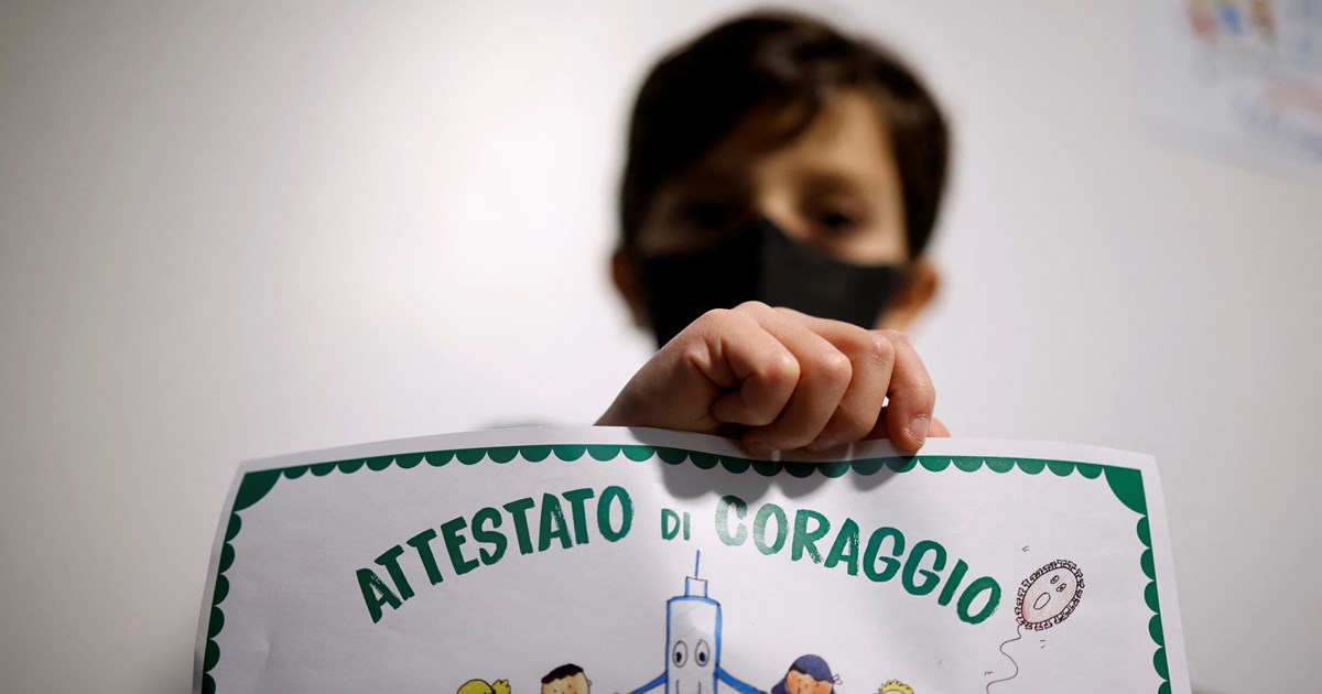 Italia: 600 liceali chiedono a Draghi di restare a scuola…