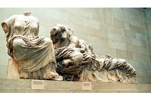 Γλυπτά Παρθενώνα: Να επιστραφούν στην Αθήνα και το Βρετανικό Μουσείο να βάλει αντίγραφα 3D, ζητά ο Guardian