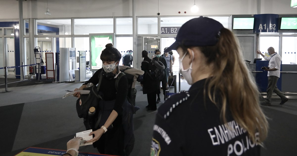 Αυτός είναι ο 40χρονος τζιχαντιστής που συνελήφθη στην Αθήνα - Στον εισαγγελέα υπό δρακόντεια μέτρα [Εικόνες] - εικόνα 2