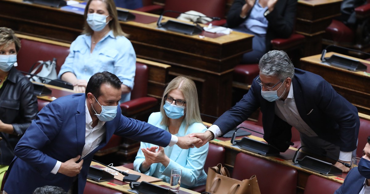 ΣΥΡΙΖΑ channel: Καταθέτει ο πρώην "κόκκινος εργολάβος", Χρήστος Καλογρίτσας [εικόνες - βίντεο] - εικόνα 2