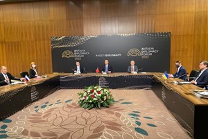 Η Ρωσία κατηγορεί τις ΗΠΑ ότι χρηματοδότησαν έρευνες για βιολογικά όπλα στην Ουκρανία