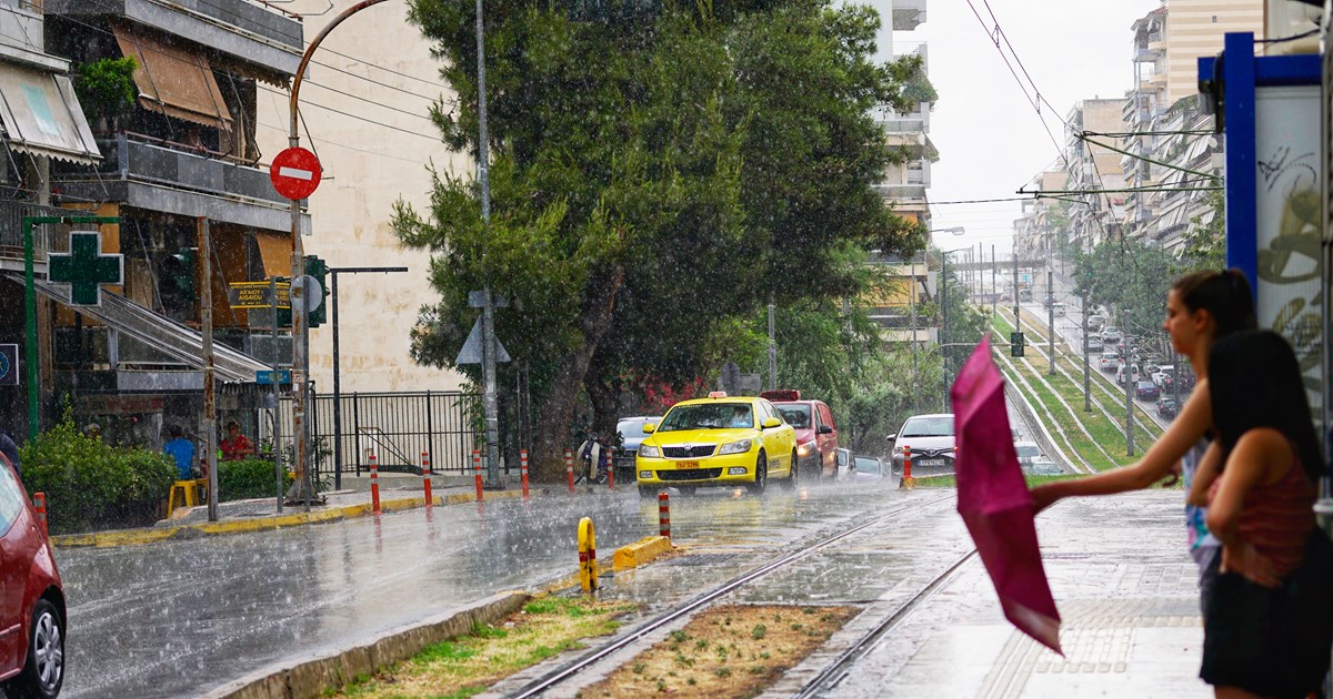Τα τρία σενάρια για την αυτοκτονία του 14χρονου στον Κολωνό: Ερωτική απογοήτευση, bullying ή blackout challenge;