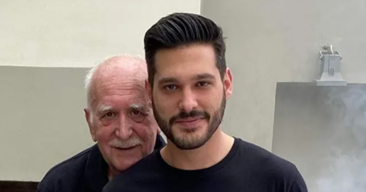 Το ...στοιχειωμένο στούντιο του Γιώργου Παπαδάκη και το "φάντασμα" του Αλέξη Μητρόπουλου