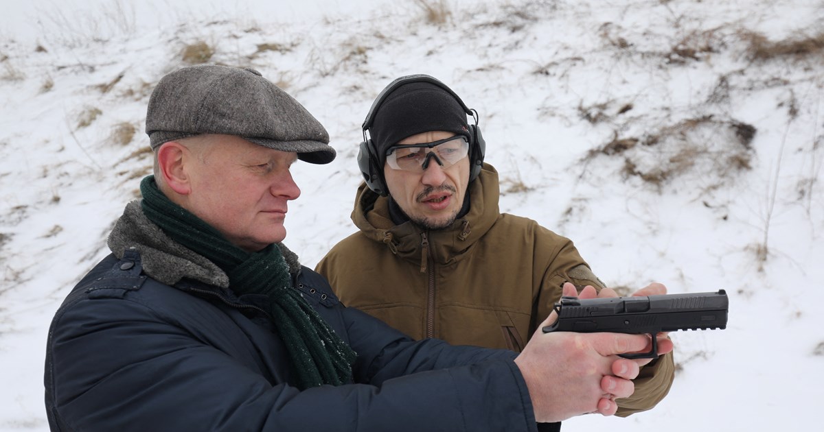 Σε κατάσταση έκτακτης ανάγκης η Ουκρανία - Στη Βουλή νόμος για την ελεύθερη οπλοφορία όλων των πολιτών - εικόνα 2